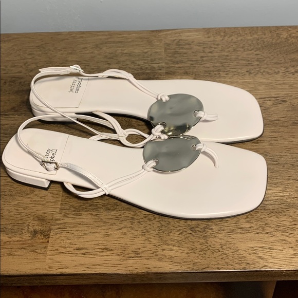 Jeffrey Campbell EUC Chance White Sz 8 Slingback Sandal Adjustable Strap Thong - Picture 8 of 12